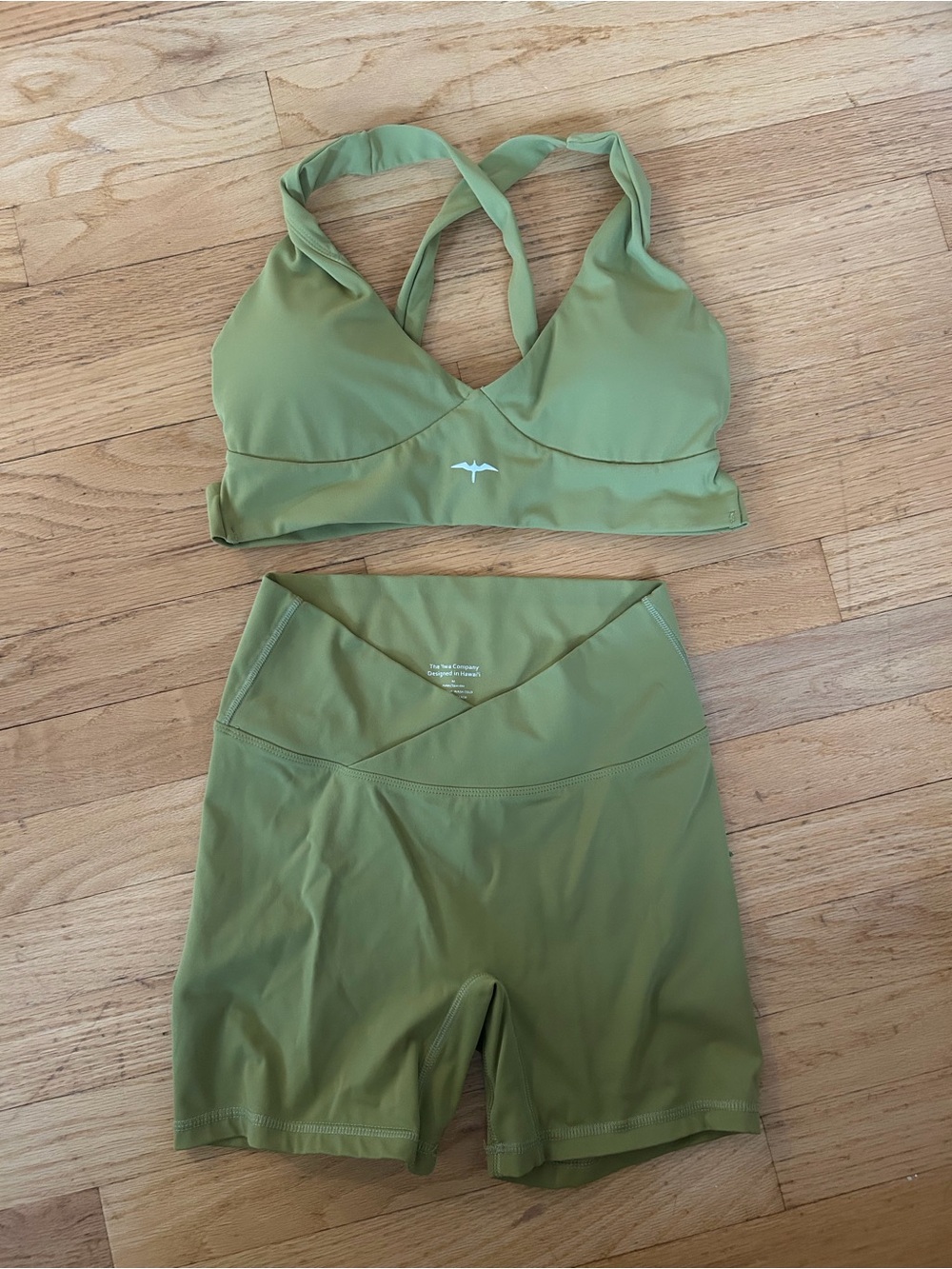 Iwa Company Avocado Medium Set